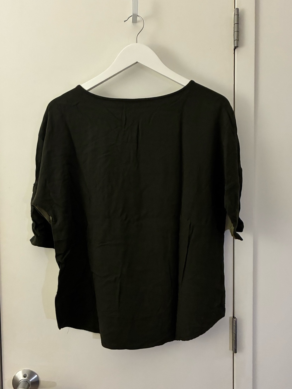 ❤️ Anthropologie Sandwich Color block tee blouse khaki olive green two tone - Picture 6 of 8